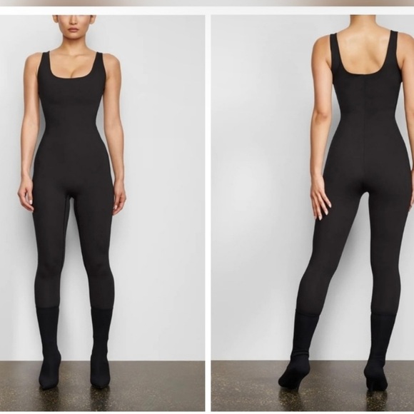 SKIMS Onyx All in One Scoopnexk Onesie Catsuit SZ 4XL NWT
